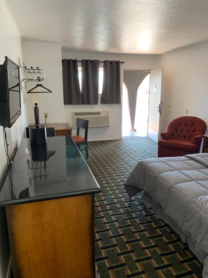 Rodeway Inn & Suites Raton Eksteriør billede