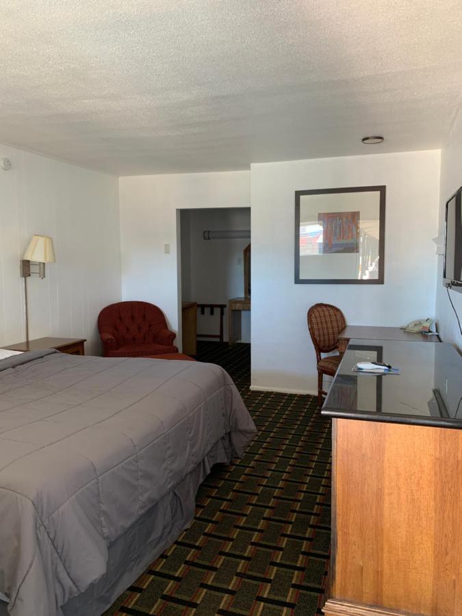 Rodeway Inn & Suites Raton Eksteriør billede