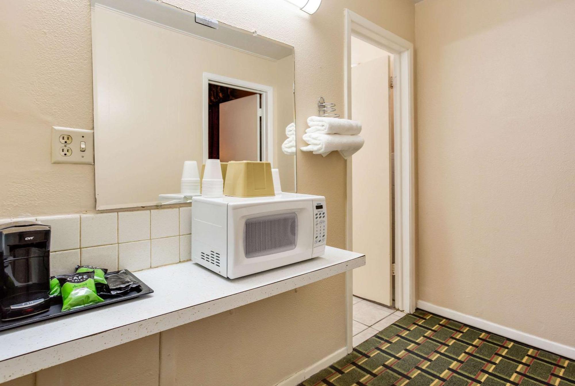 Rodeway Inn & Suites Raton Eksteriør billede