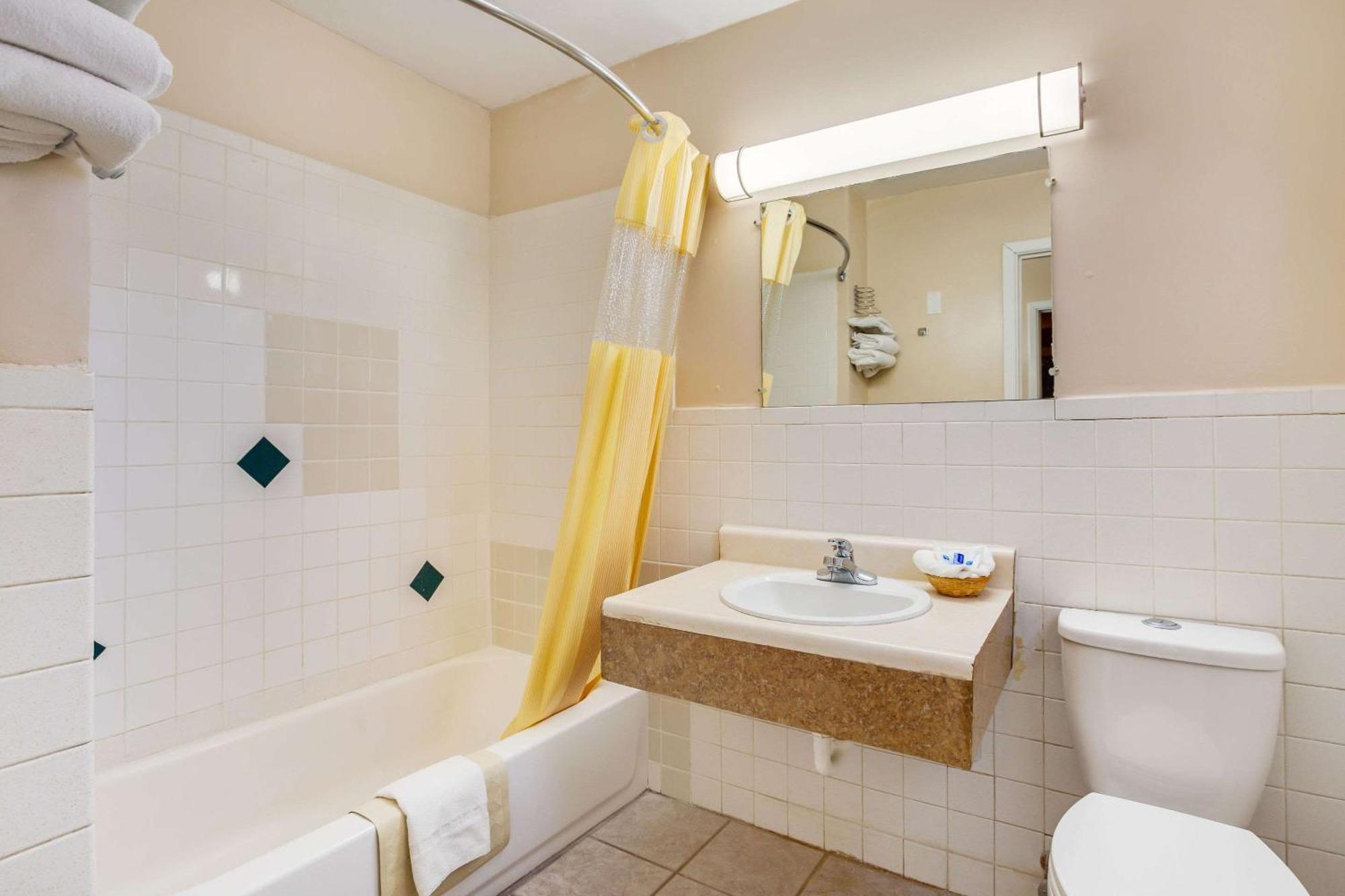 Rodeway Inn & Suites Raton Eksteriør billede